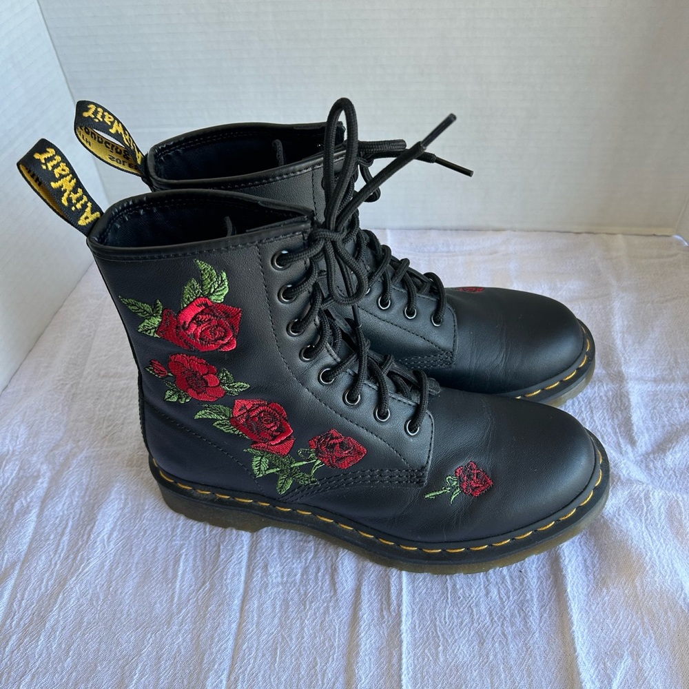 Dr. Marten’s 1460 Vonda Boots with Red Roses (Women’s size 8)